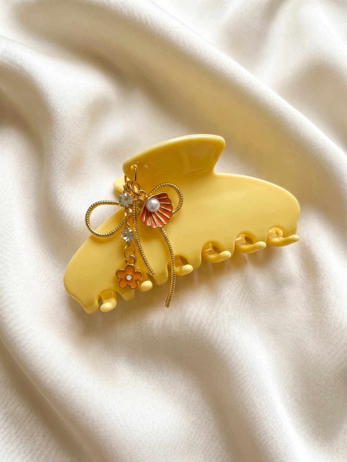 Capri claw clip — Lehr